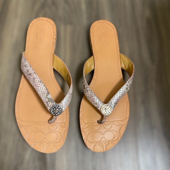 Coach Sara Flip Flop Sandals - Picture 1 of 9